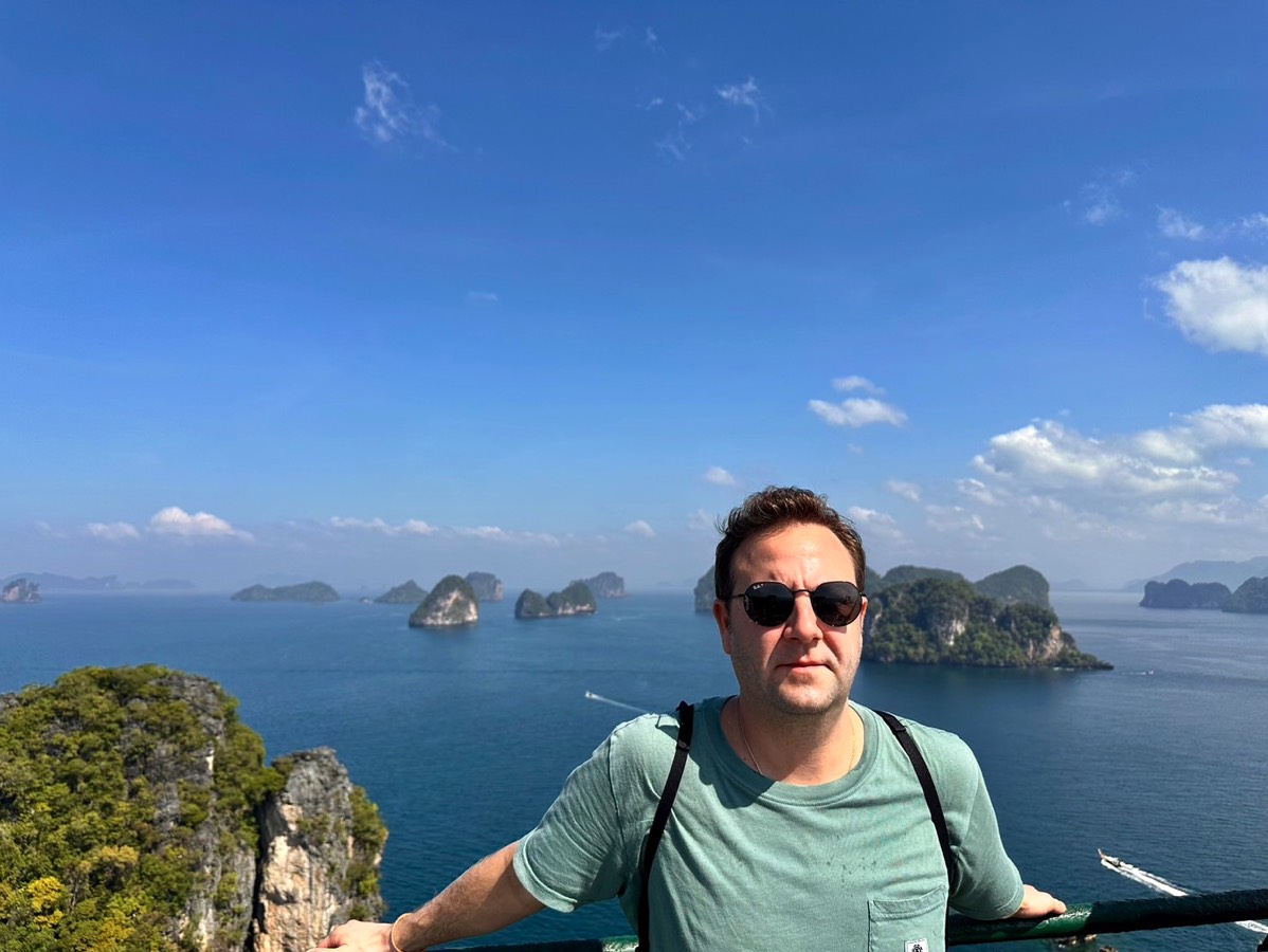 Markus Schuhmacher - Thai Sprachschüler lobt Lehrbücher